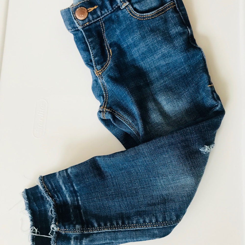 Old Navy Toddler Distressed Skinny Jeans